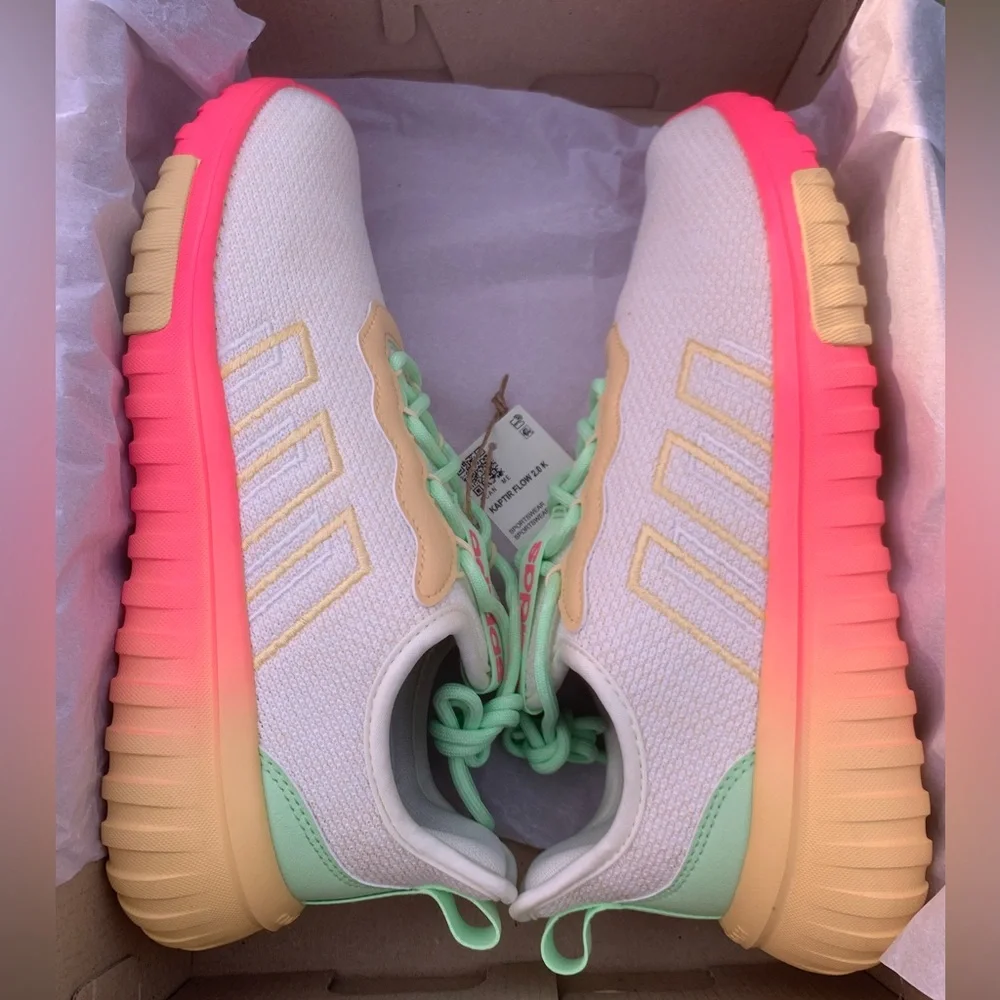 NWT Adidas Kaptain flow 2.0 Sneakers - Picture 3 of 7